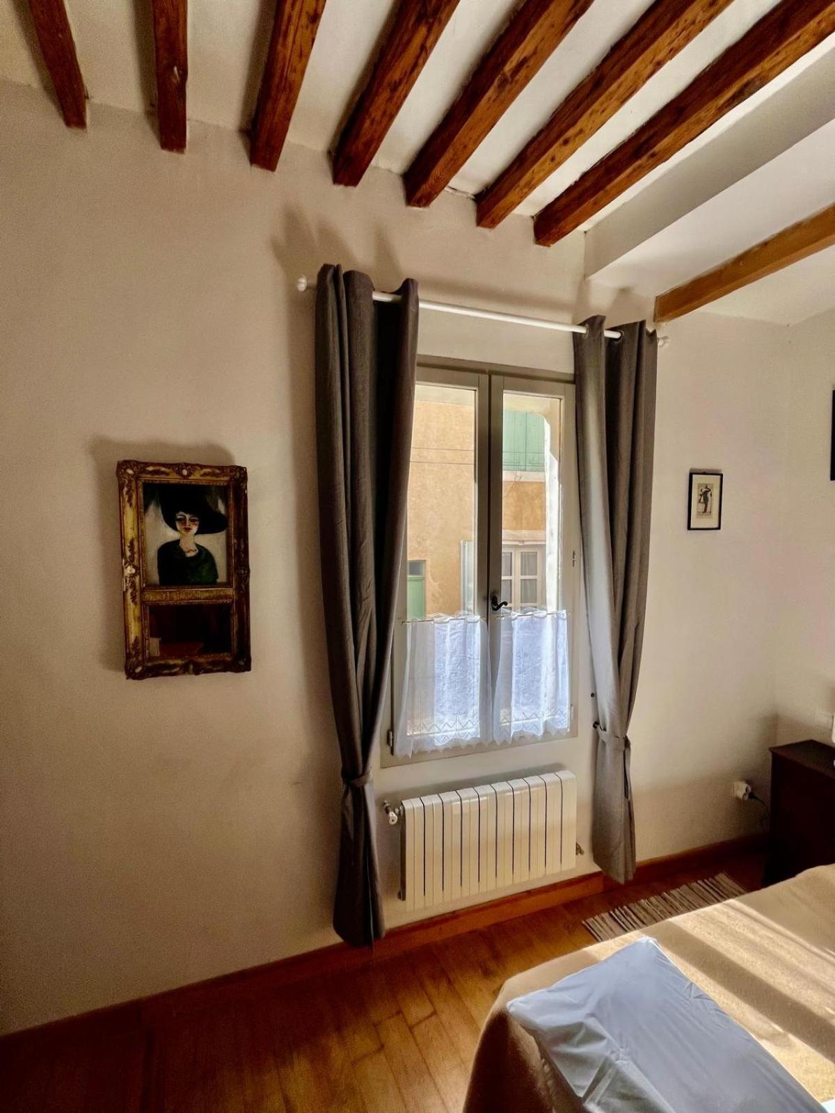 La Sarrasine Hotel Villes-sur-Auzon Eksteriør billede