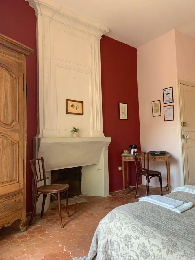 La Sarrasine Hotel Villes-sur-Auzon Eksteriør billede