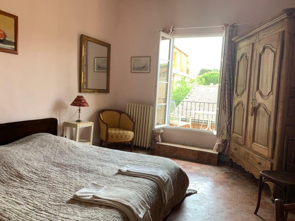 La Sarrasine Hotel Villes-sur-Auzon Eksteriør billede