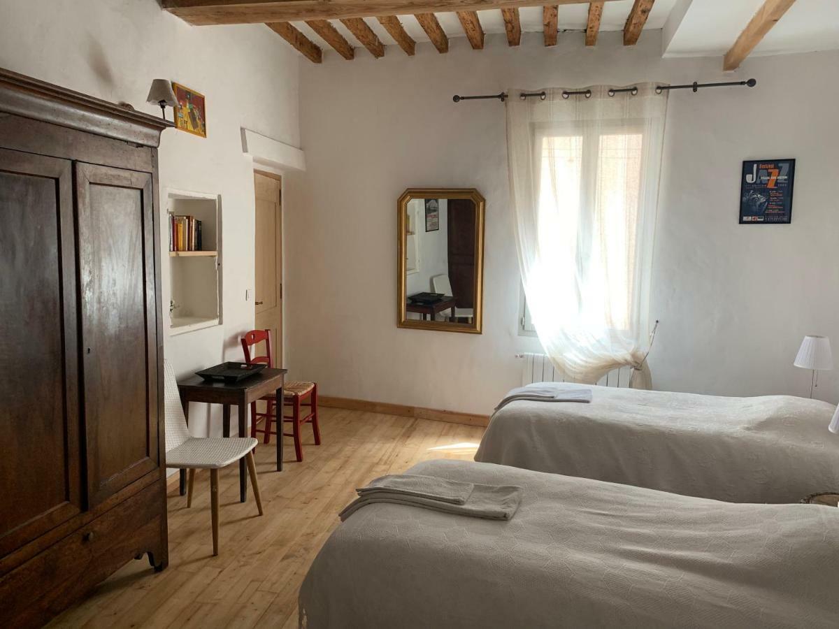 La Sarrasine Hotel Villes-sur-Auzon Eksteriør billede