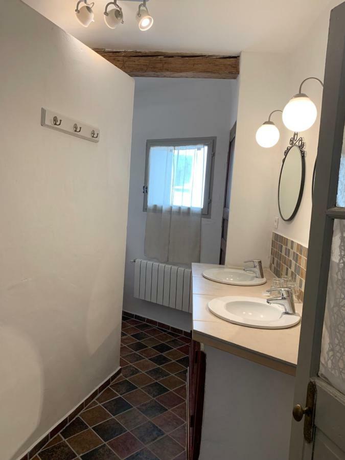La Sarrasine Hotel Villes-sur-Auzon Eksteriør billede