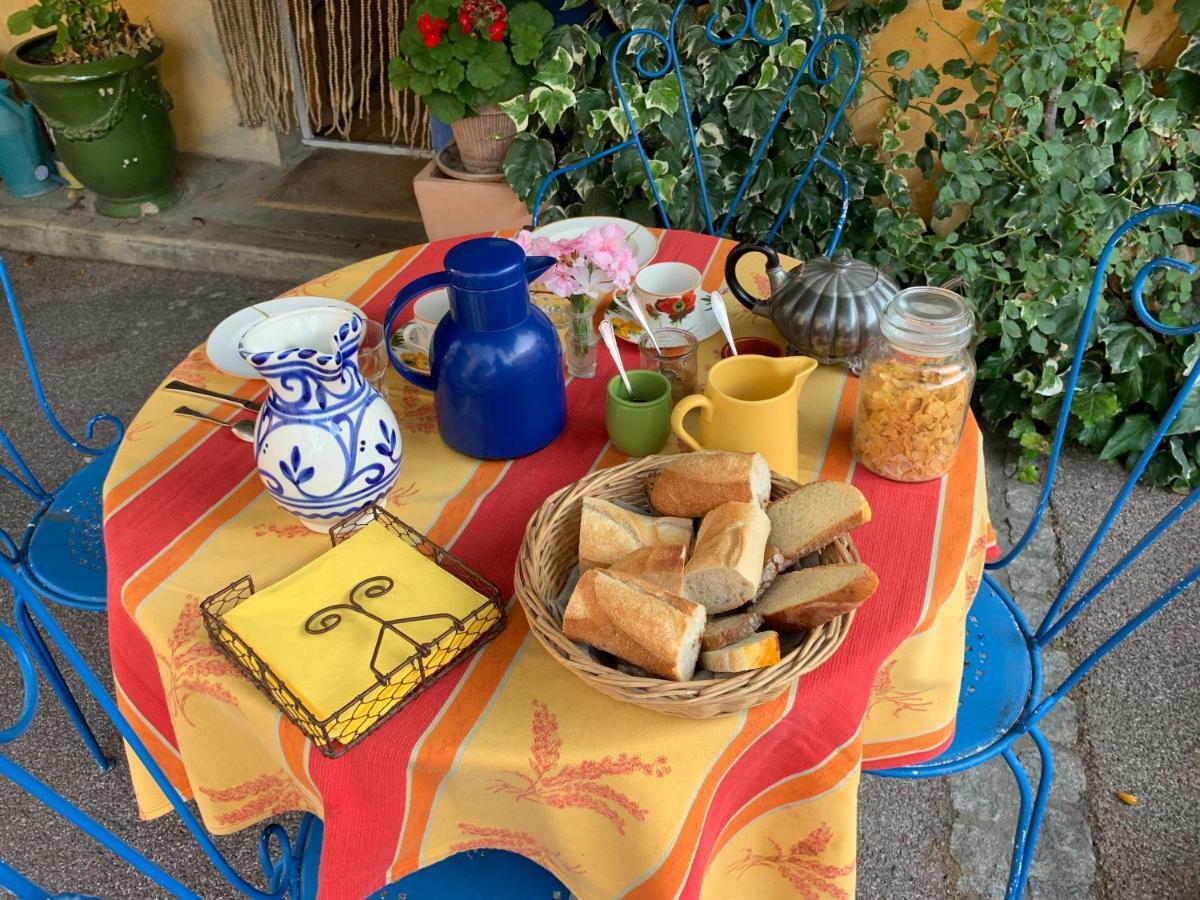 La Sarrasine Hotel Villes-sur-Auzon Eksteriør billede